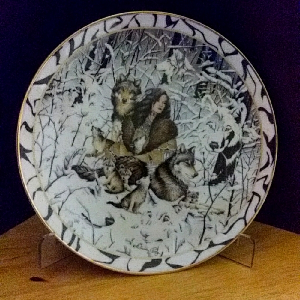 Native n wolf plate